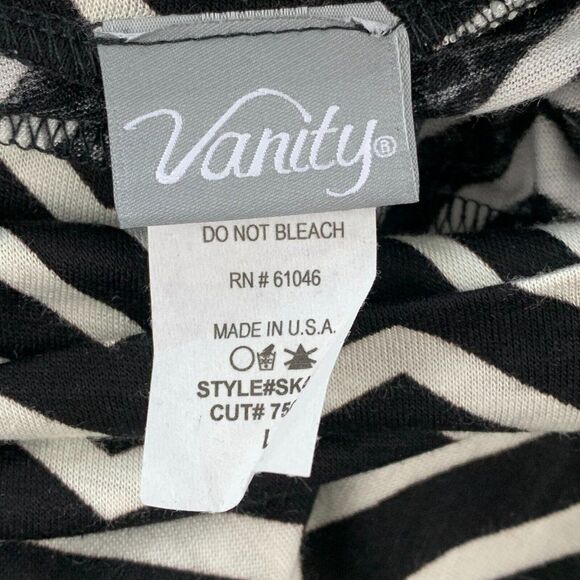Vanity sz Junior Large Skirt Maxi Pull on Style Black White Chevron New NWT - Picture 6 of 7